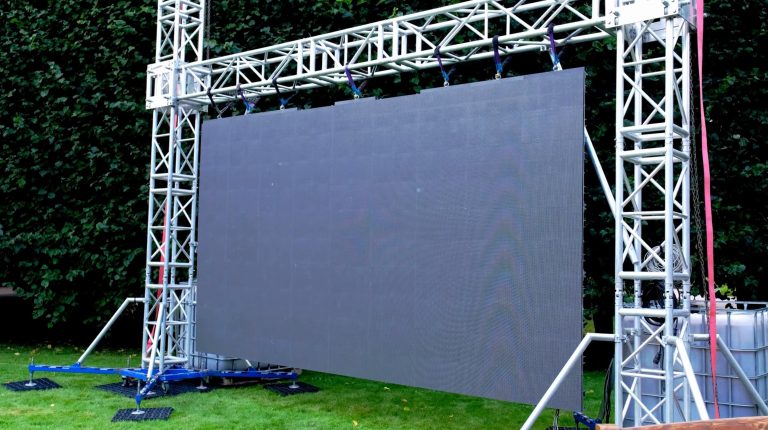 Outdoor LED Screens