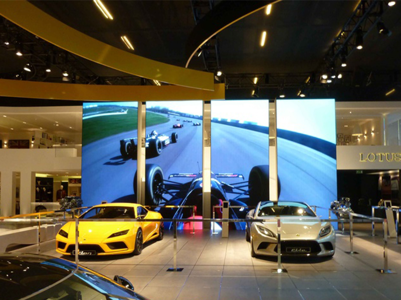 cardealership-led-wall-column